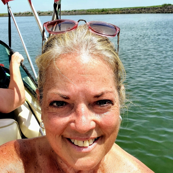 Meet your Posher, Susan - Picture 1 of 1